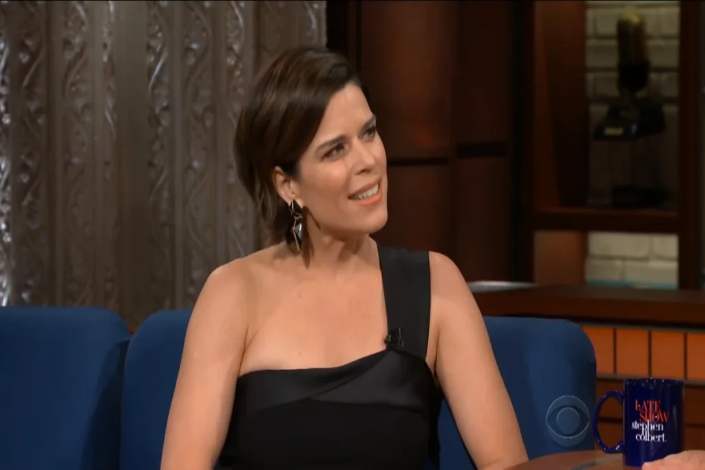 Neve Campbell